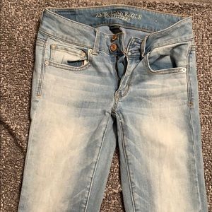 Never worn American Eagle jean capris